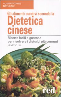 Gli alimenti possono curare nel modo pi� naturale un grande numero di disturbi. Lo sanno bene, da secoli, i cinesi, che sulle propriet� dei cibi hanno costruito una vera e propria scienza. La dietetica, elemento fondamentale del sistema medico cinese, prende in esame le qualit� 'sottili' dei diversi alimenti: natura calda o fredda, sapore, energia, movimenti... e pone in rapporto queste particolarit� con il tipo di costituzione fisica dell'individuo. Questo libro introduce il lettore all'arte di curarsi con gli alimenti: spiega come individuare il proprio 'tipo fisico'; indica le propriet� terapeutiche di ciascun alimento; si sofferma su ogni disturbo suggerendo, di volta in volta, la 'ricetta' pi� efficace per risolverlo. 