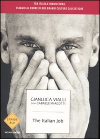 Vialli ha vissuto e giocato tutta la sua lunga vita professionale tra Italia e Inghilterra, sia come calciatore che come allenatore. In questo libro cerca di spiegare come sono nate e su che basi si sono evolute le due culture calcistiche per molti versi agli antipodi, per arrivare a fare il punto su che cosa � diventato oggi questo gioco. 
